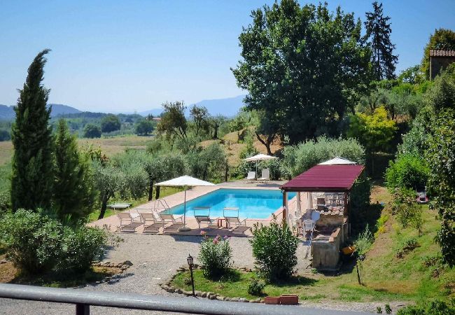 Villa in Camigliano Santa gemma - SANDRA Villa in Camigliano Santa gemma - SANDRA