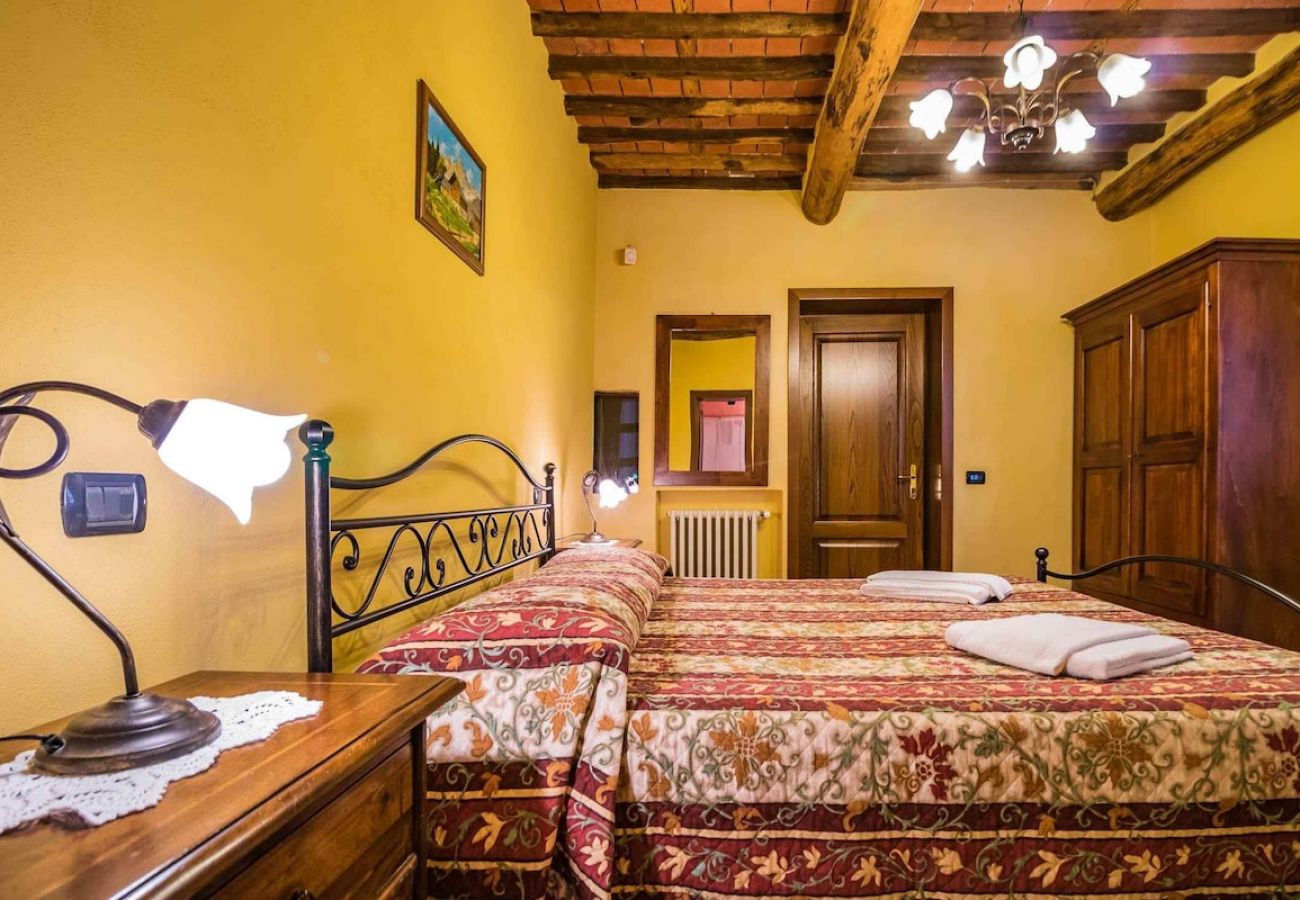 Apartment in Colle di Compito - ANSENETA