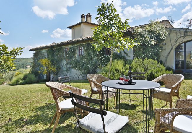 Villa in Rignano sull´Arno - CAVO Villa in Rignano sull´Arno - CAVO