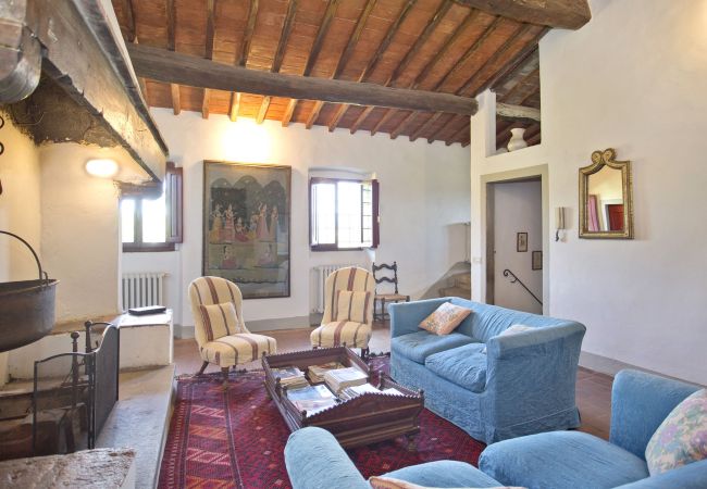 Villa in Rignano sull´Arno - CAVO Villa in Rignano sull´Arno - CAVO