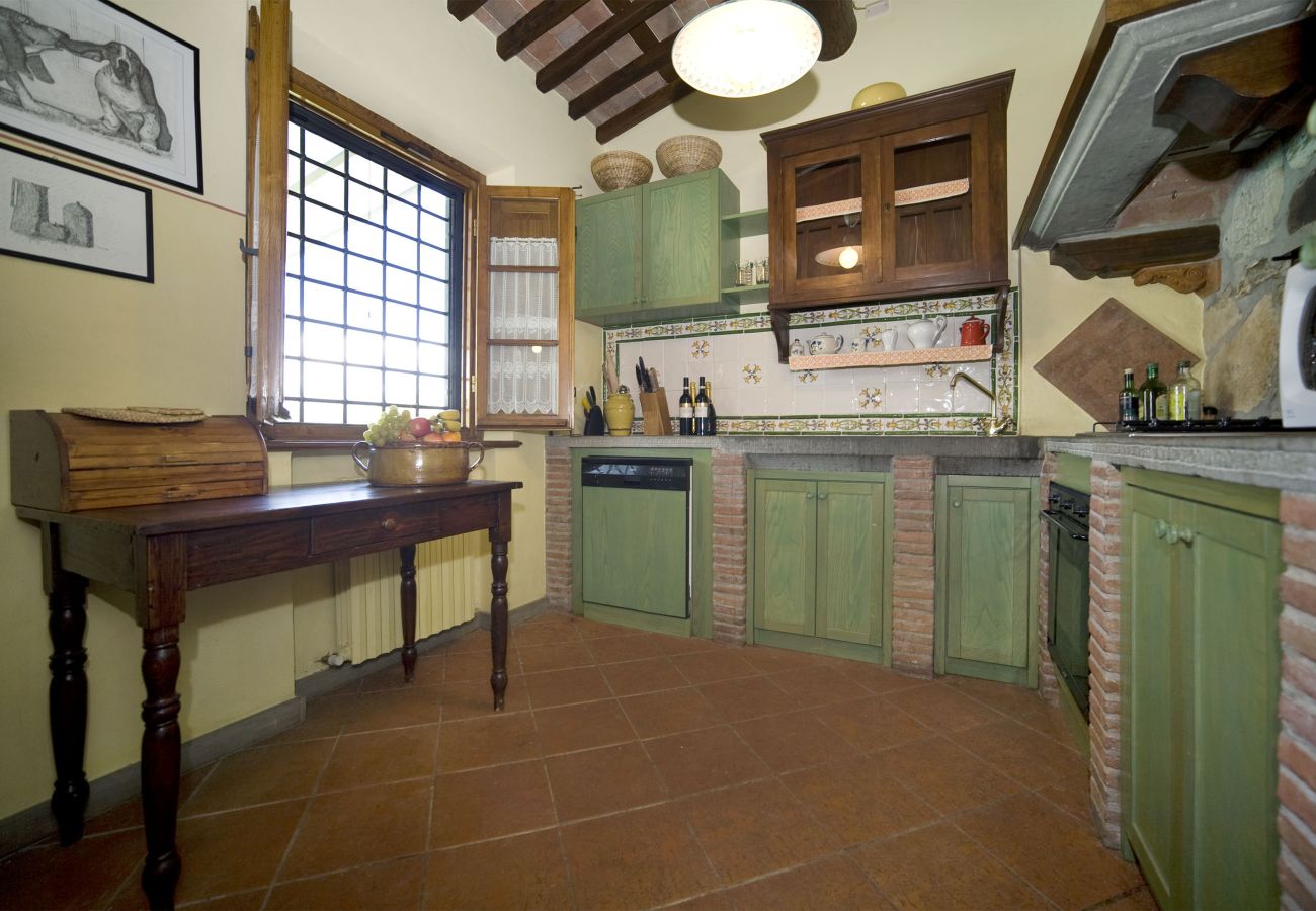 Villa in Pieve di Compito - ENNU