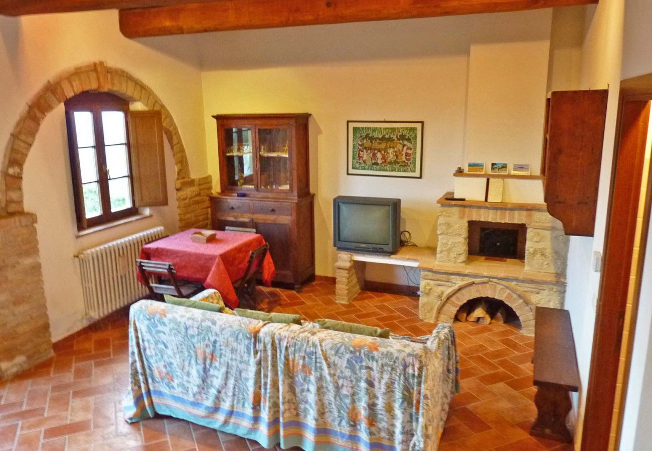 Apartment in Asciano - MOPA 006