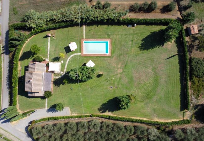 Villa in Colle di Compito - LEVI