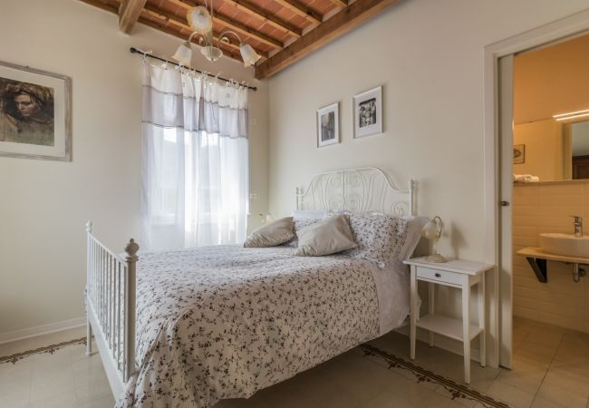 Apartment in Capannori - CHIARO TO Apartment in Capannori - CHIARO TO
