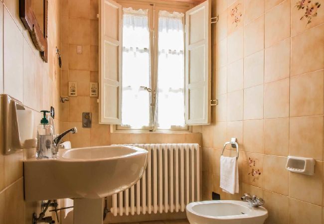 Lejlighed i Colle di Compito - COLOMBA Lejlighed i Colle di Compito - COLOMBA