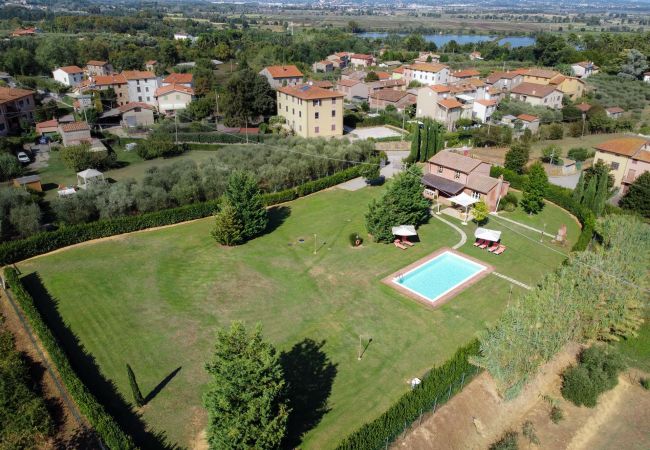 Villa i Colle di Compito - LEVI Villa i Colle di Compito - LEVI