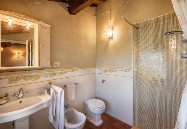 Villa i Colle di Compito - LEVI Villa i Colle di Compito - LEVI