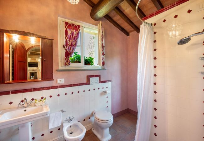 Villa i Colle di Compito - LEVI Villa i Colle di Compito - LEVI