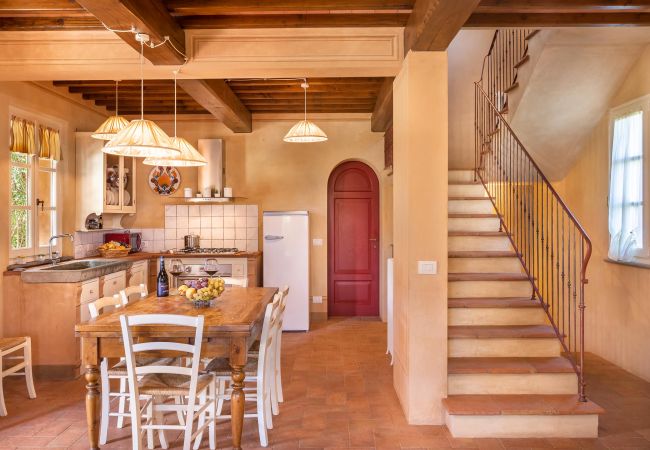 Villa i Colle di Compito - LEVI Villa i Colle di Compito - LEVI