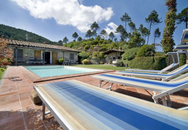 Villa à Pieve di Compito - ENNU Villa à Pieve di Compito - ENNU