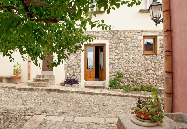 Maison à Buseto Palizzolo - BAMARA T Maison à Buseto Palizzolo - BAMARA T