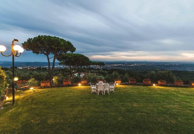 Villa a Capraia e Limite - MELOGRANO Villa a Capraia e Limite - MELOGRANO