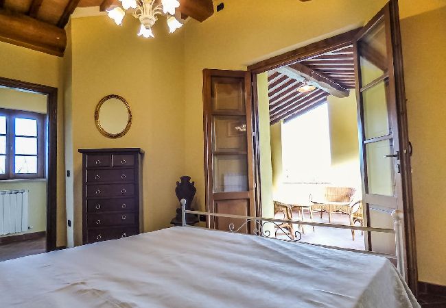 Villa a Pieve di Compito - PESCHETO Villa a Pieve di Compito - PESCHETO