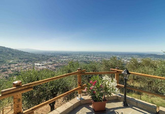 Villa a Pescia - LA VEDUTA Villa a Pescia - LA VEDUTA