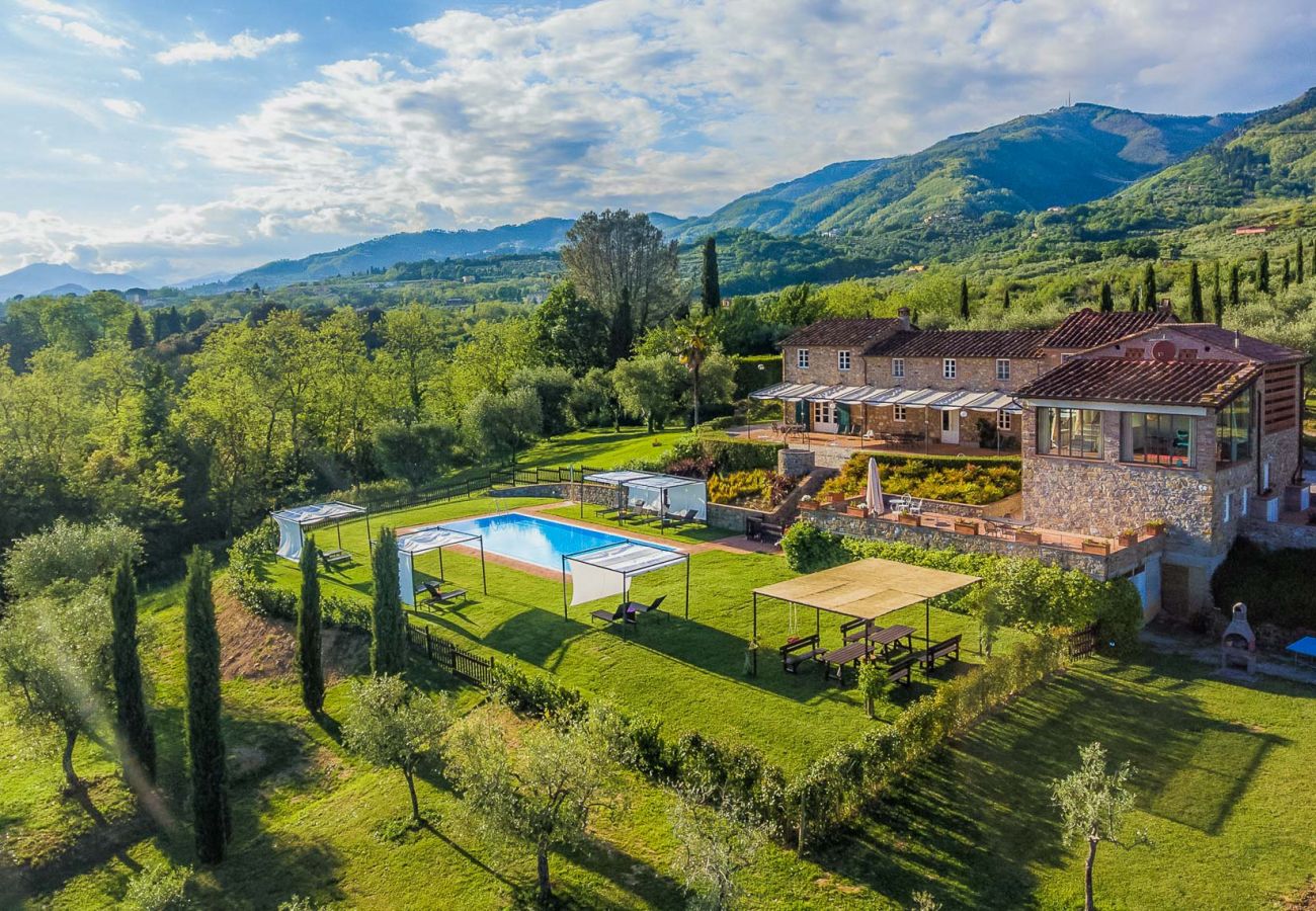 Villa a Segromigno in Monte - PODERE BORDO