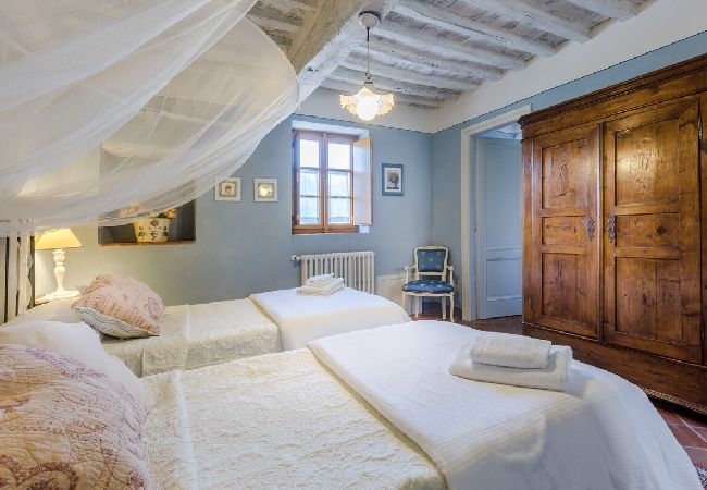 Villa in San Gennaro - PODERE OASI Villa in San Gennaro - PODERE OASI