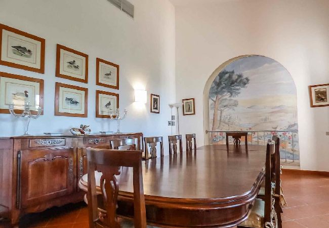 Villa in Capraia e Limite - MELOGRANO Villa in Capraia e Limite - MELOGRANO