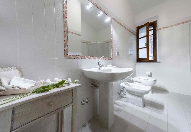 Villa in Capraia e Limite - MELOGRANO Villa in Capraia e Limite - MELOGRANO