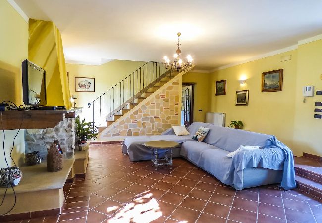 Villa in Pieve di Compito - PESCHETO Villa in Pieve di Compito - PESCHETO