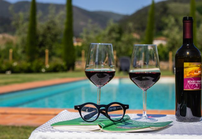 Villa in Pieve di Compito - PESCHETO Villa in Pieve di Compito - PESCHETO