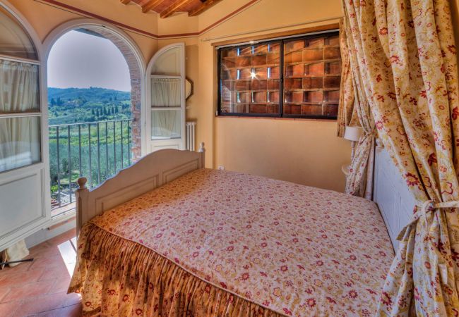 Villa in San Lorenzo di Moriano - PODERE FARI Villa in San Lorenzo di Moriano - PODERE FARI