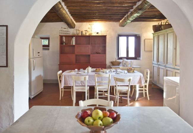 Villa in Rignano sull´Arno - CAVO Villa in Rignano sull´Arno - CAVO