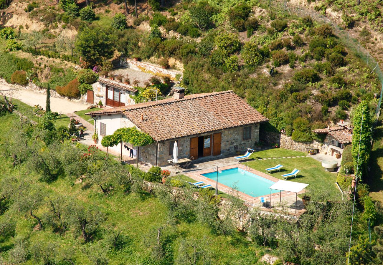 Villa in Pieve di Compito - ENNU