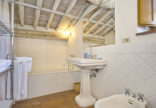 Villa in San Martino in Freddana - SABO Villa in San Martino in Freddana - SABO