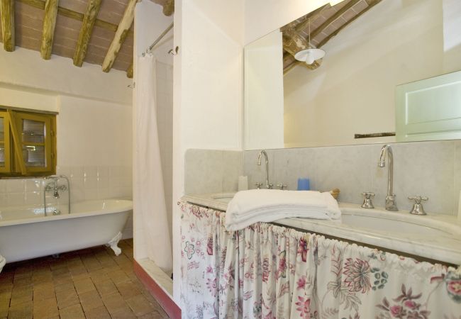 Villa in San Martino in Freddana - SABO Villa in San Martino in Freddana - SABO