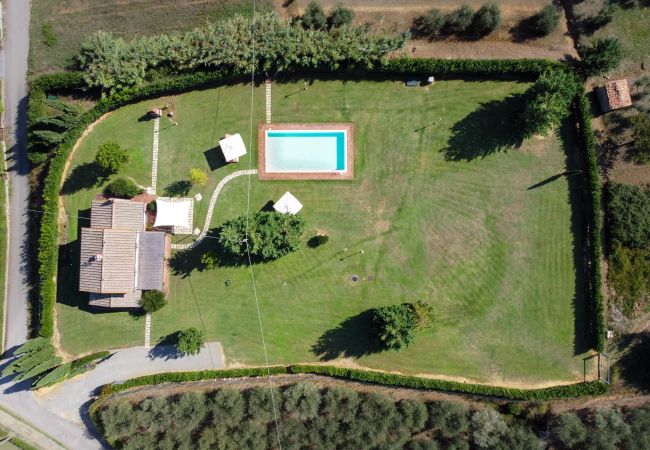 Villa in Colle di Compito - LEVI Villa in Colle di Compito - LEVI