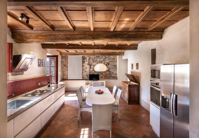 Villa in Lucca - STOMMA Villa in Lucca - STOMMA