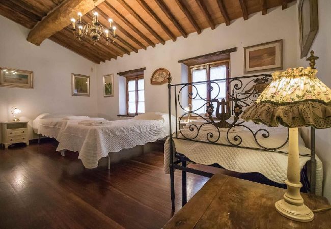 Villa i Lucca - GIGLIO Villa i Lucca - GIGLIO