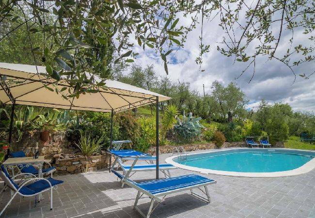 Villa i Lucca - GIGLIO Villa i Lucca - GIGLIO