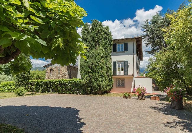 Villa i Barga - LA BARGHIGIANA Villa i Barga - LA BARGHIGIANA