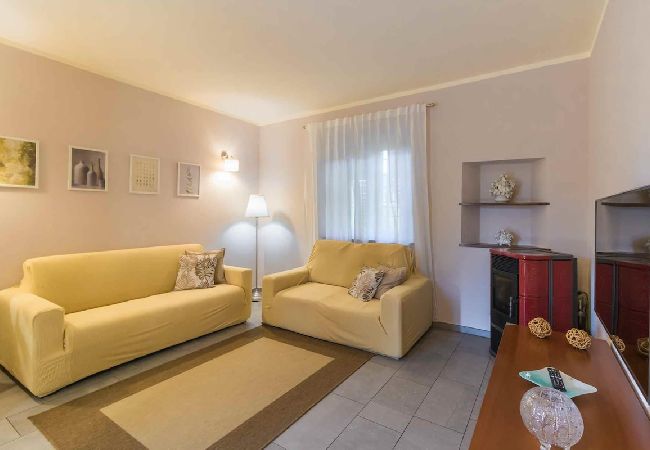 Hus i Lucca - PODERE SANTA Hus i Lucca - PODERE SANTA