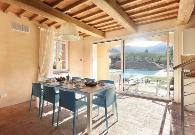 Villa i Colle di Compito - ACINO Villa i Colle di Compito - ACINO