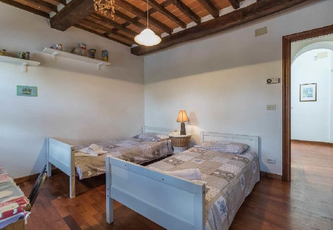 Villa i Barga - LA BARGHIGIANA Villa i Barga - LA BARGHIGIANA