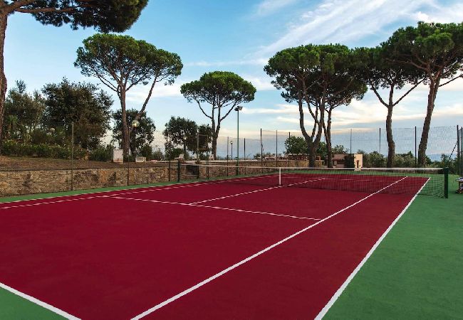 Villa i Capraia e Limite - MELOGRANO Villa i Capraia e Limite - MELOGRANO