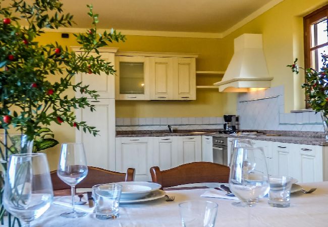 Villa i Pieve di Compito - PESCHETO Villa i Pieve di Compito - PESCHETO