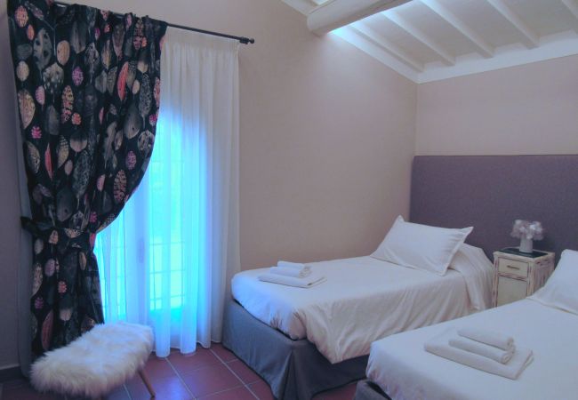 Villa i Montaione - LARI FIENO Villa i Montaione - LARI FIENO