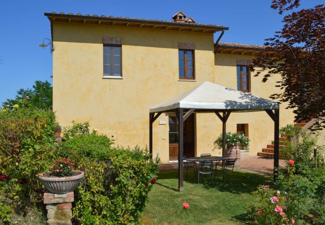 Lägenhet i Asciano - MONTI PT010 Lägenhet i Asciano - MONTI PT010