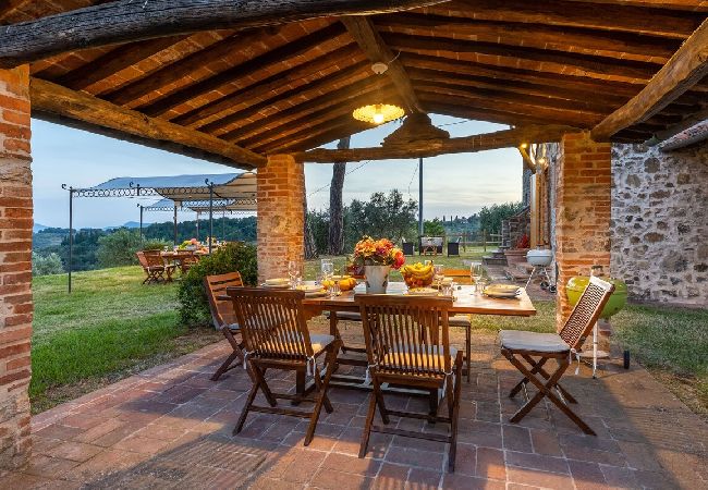 Villa in San Gennaro - PODERE OASI Villa in San Gennaro - PODERE OASI