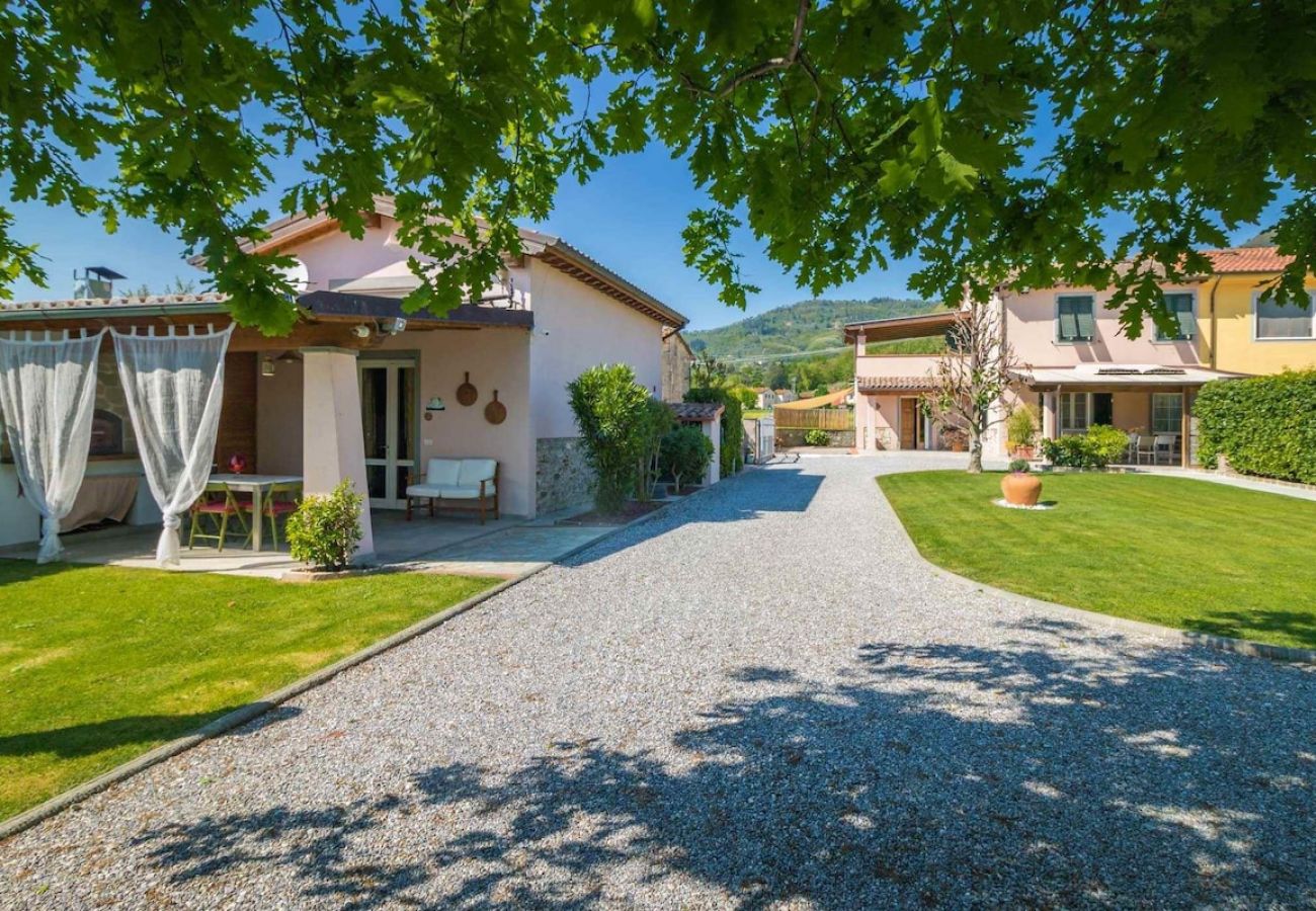 House in Lucca - PODERE SANTA