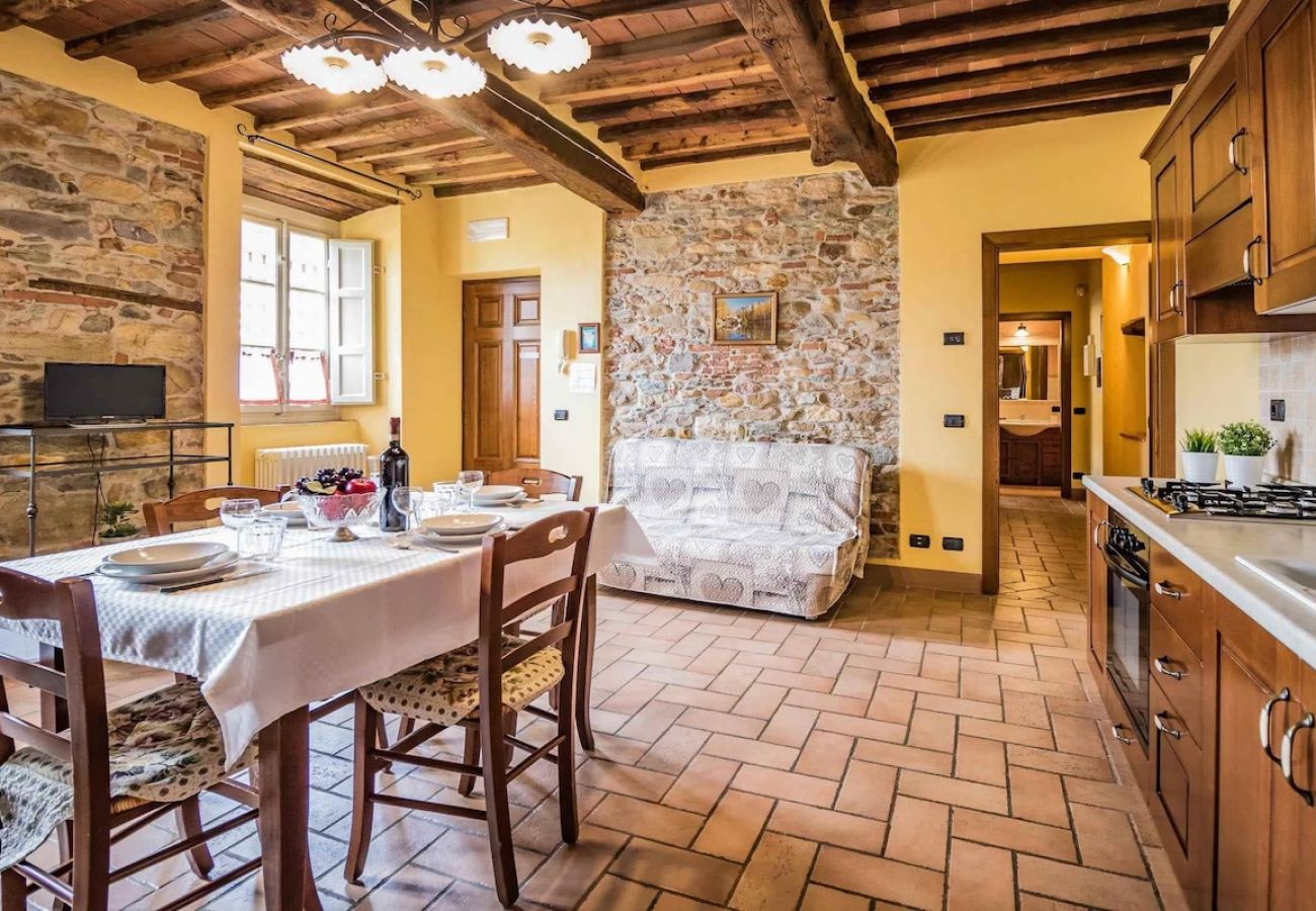 Apartment in Colle di Compito - ANSENETA