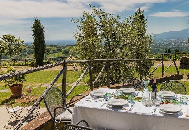 Villa in Matraia - PODERE ALTE Villa in Matraia - PODERE ALTE