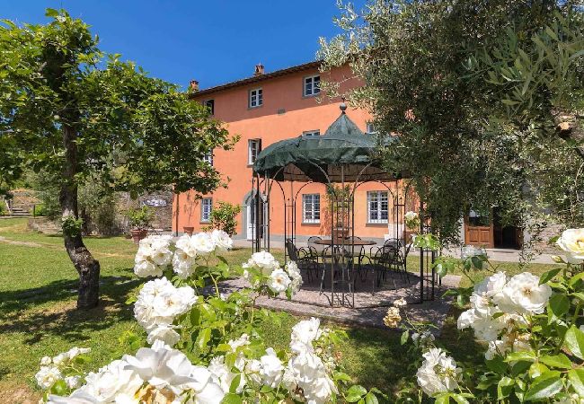 Villa in Matraia - PODERE ALTE Villa in Matraia - PODERE ALTE