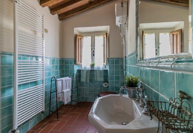 Villa in Matraia - PODERE ALTE Villa in Matraia - PODERE ALTE