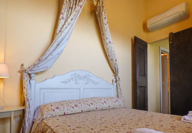 Villa in San Lorenzo di Moriano - PODERE FARI Villa in San Lorenzo di Moriano - PODERE FARI